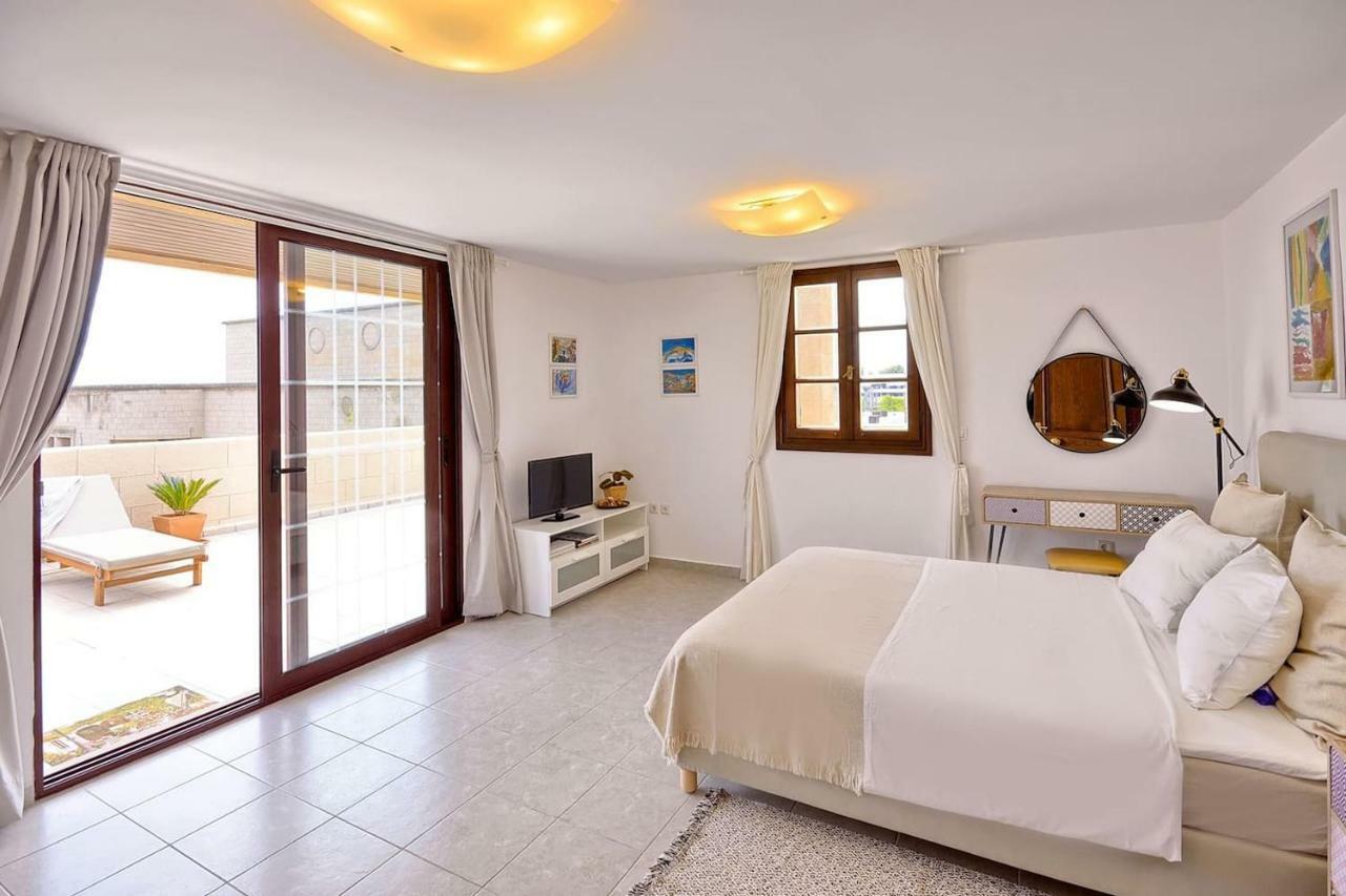 Center Penthouse - Medieval Town 10'- Beach 2' Rhodes City Exterior foto